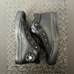 Brand new never worn converse!